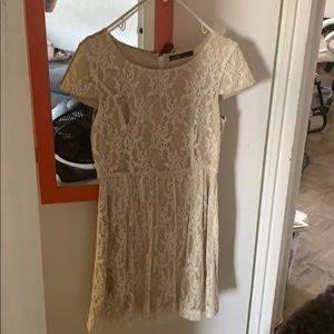 Kensie dresses size 8 white lace one piece